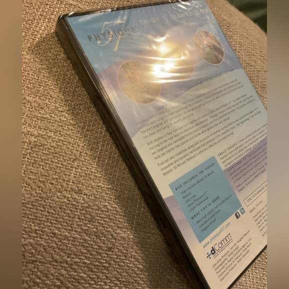 NEW Sealed Physique 57 Thigh & Seat Booster 30 Minute Workout with Shelly Knight - Picture 3 of 3